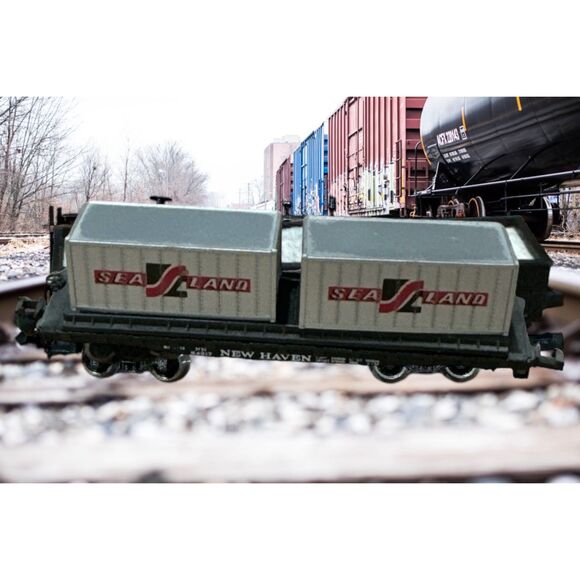 NSCALE NEW HAVEN FLAT CAR W/SEA LAND INERMODEL FREIGHT CONTAINERS. - Picture 1 of 8